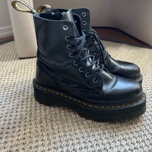 Jadon Dr. Martens 8-Eye Boot in Black: Size 9